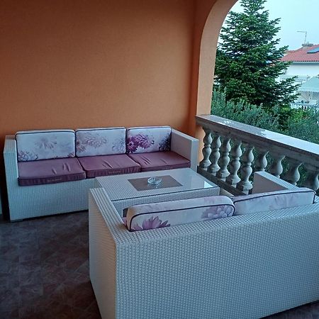 Apartmani Bulajic Đảo Krk Ngoại thất bức ảnh