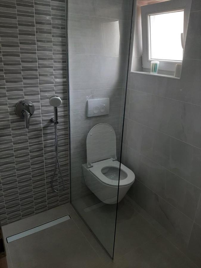 Apartmani Bulajic Đảo Krk Ngoại thất bức ảnh
