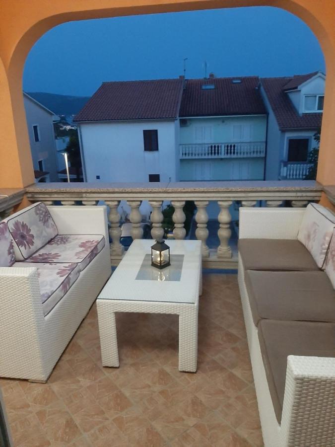 Apartmani Bulajic Đảo Krk Ngoại thất bức ảnh