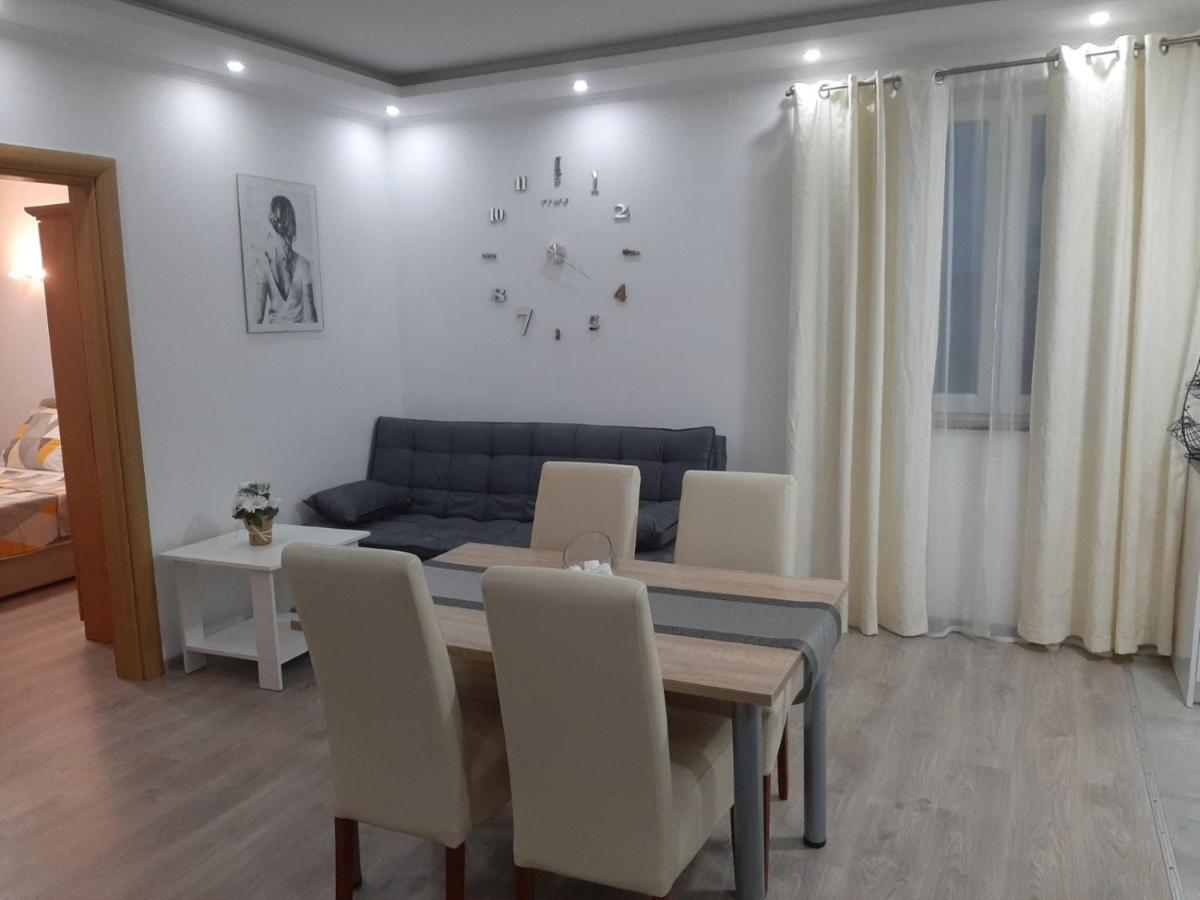 Apartmani Bulajic Đảo Krk Ngoại thất bức ảnh