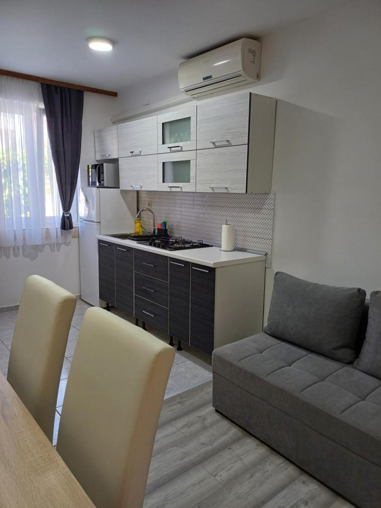Apartmani Bulajic Đảo Krk Ngoại thất bức ảnh
