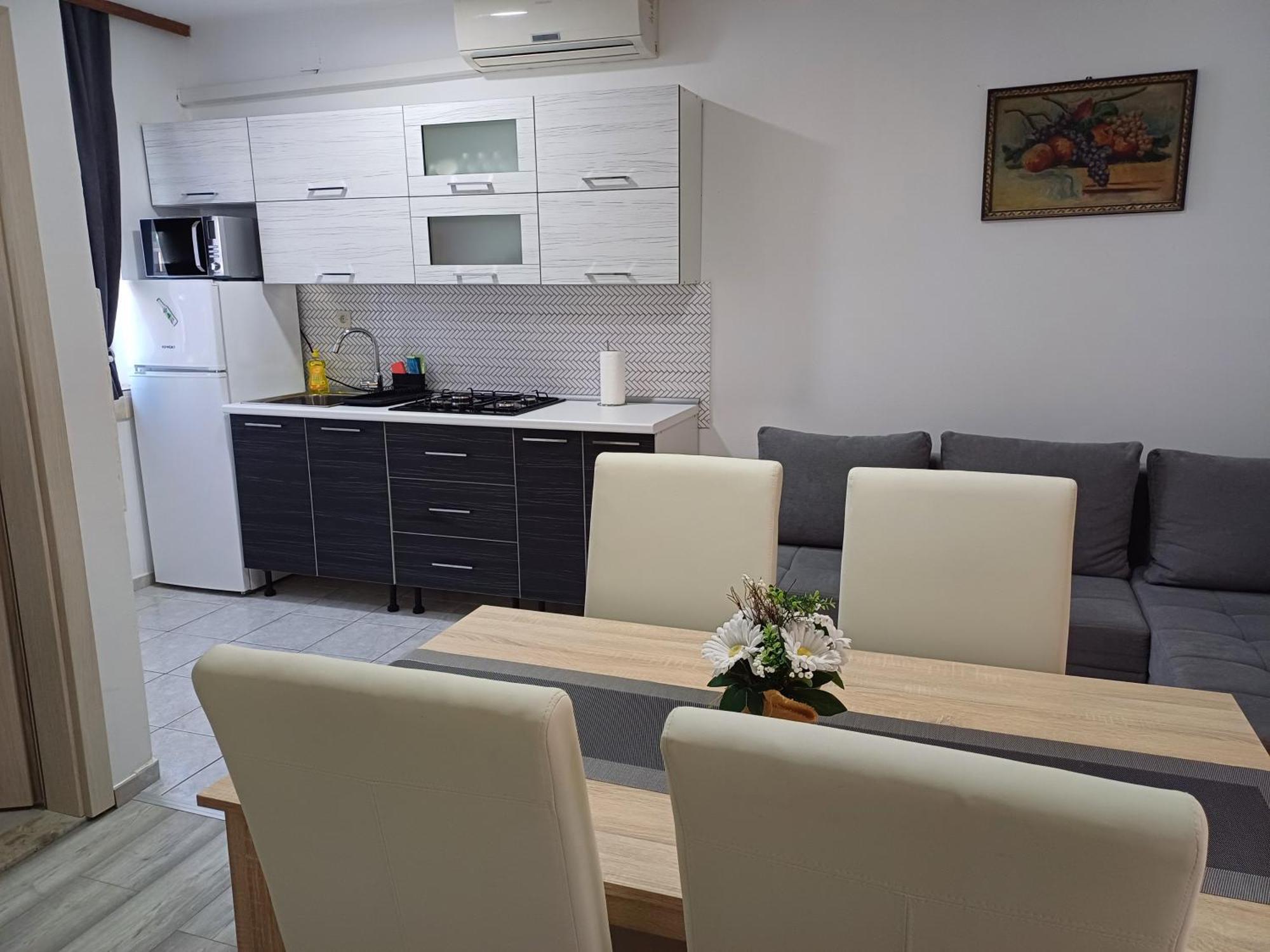 Apartmani Bulajic Đảo Krk Ngoại thất bức ảnh
