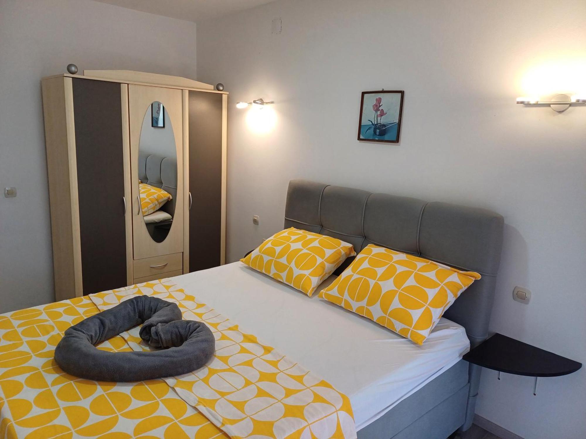 Apartmani Bulajic Đảo Krk Ngoại thất bức ảnh