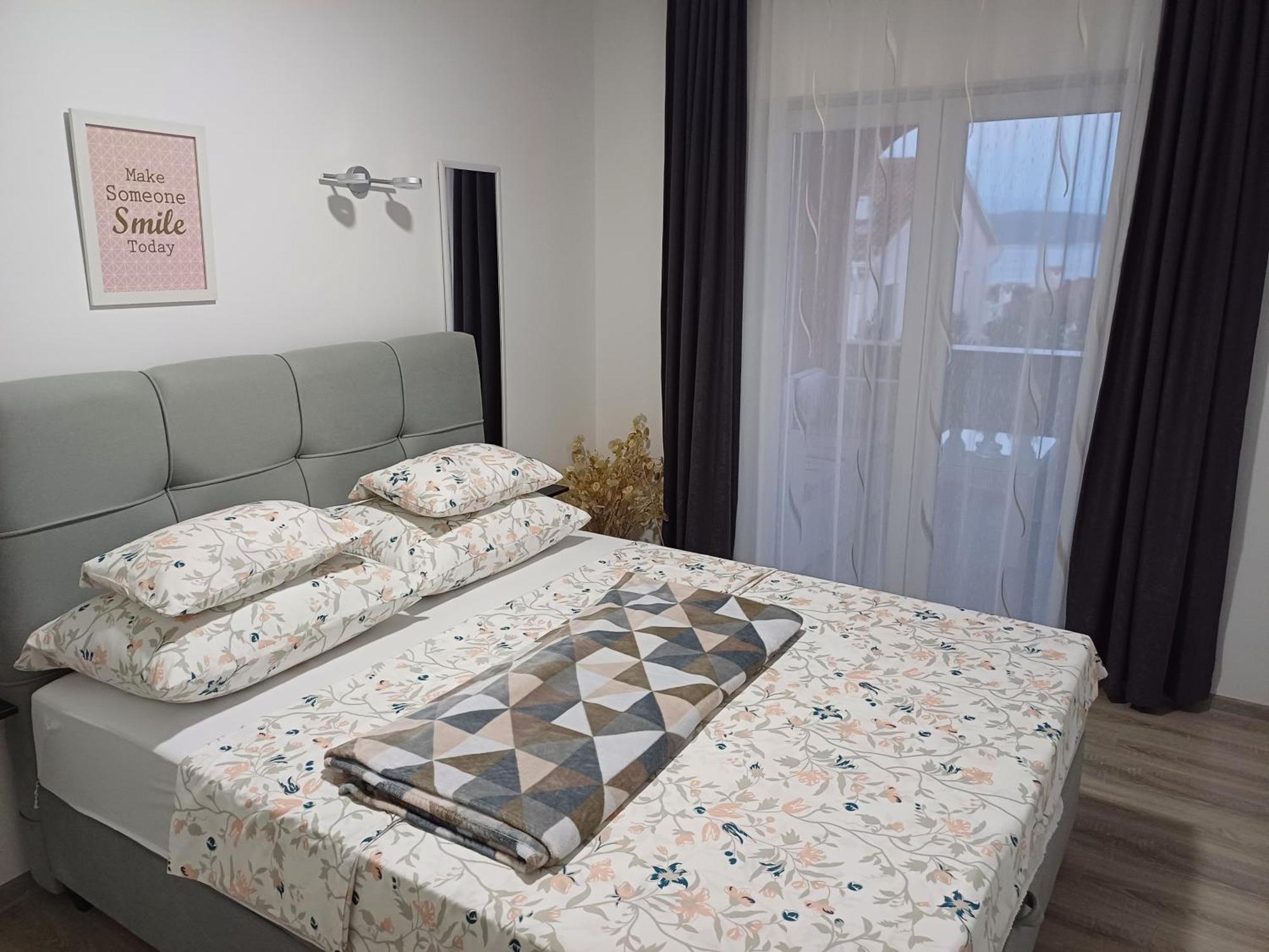 Apartmani Bulajic Đảo Krk Ngoại thất bức ảnh