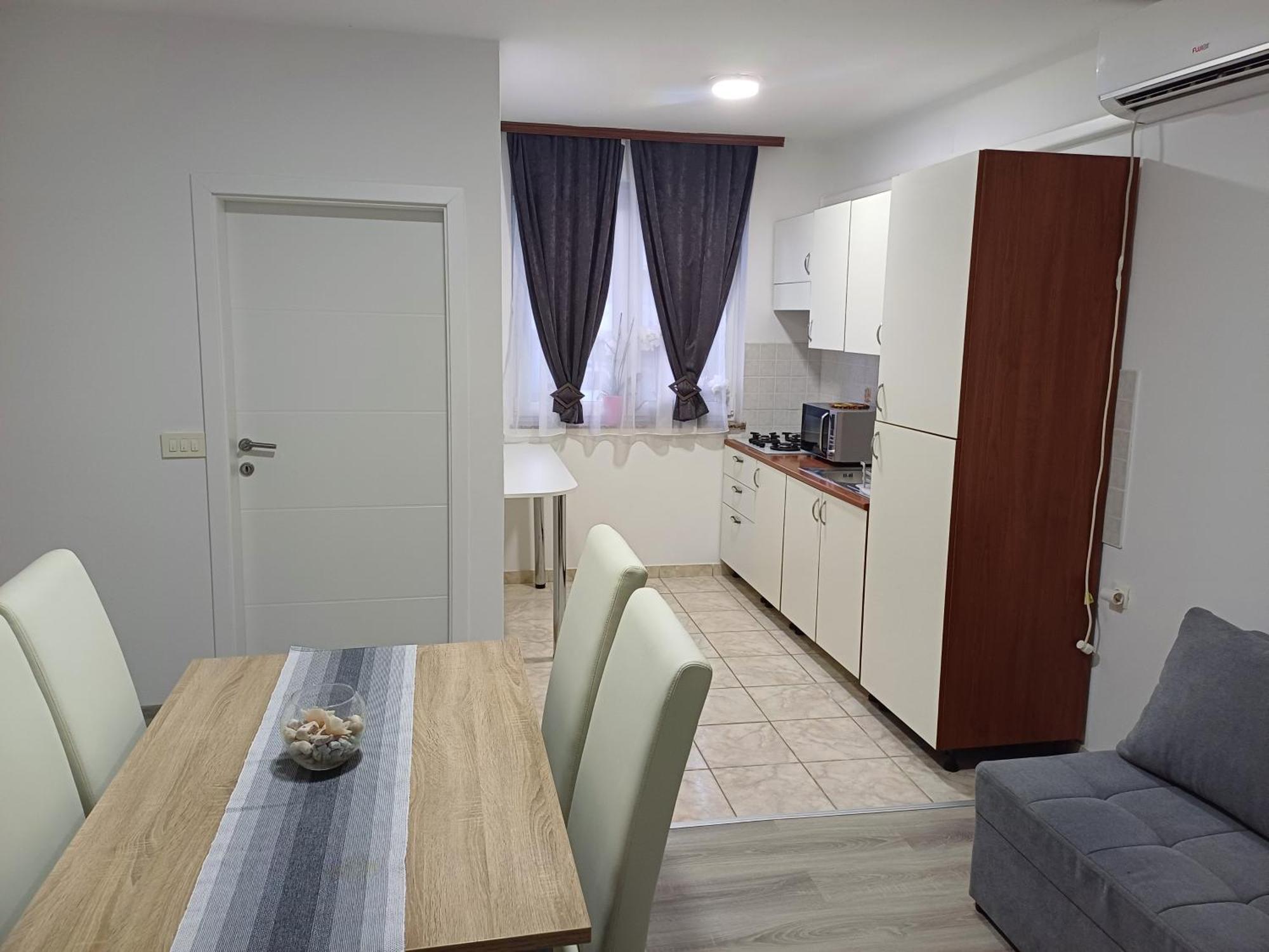 Apartmani Bulajic Đảo Krk Ngoại thất bức ảnh