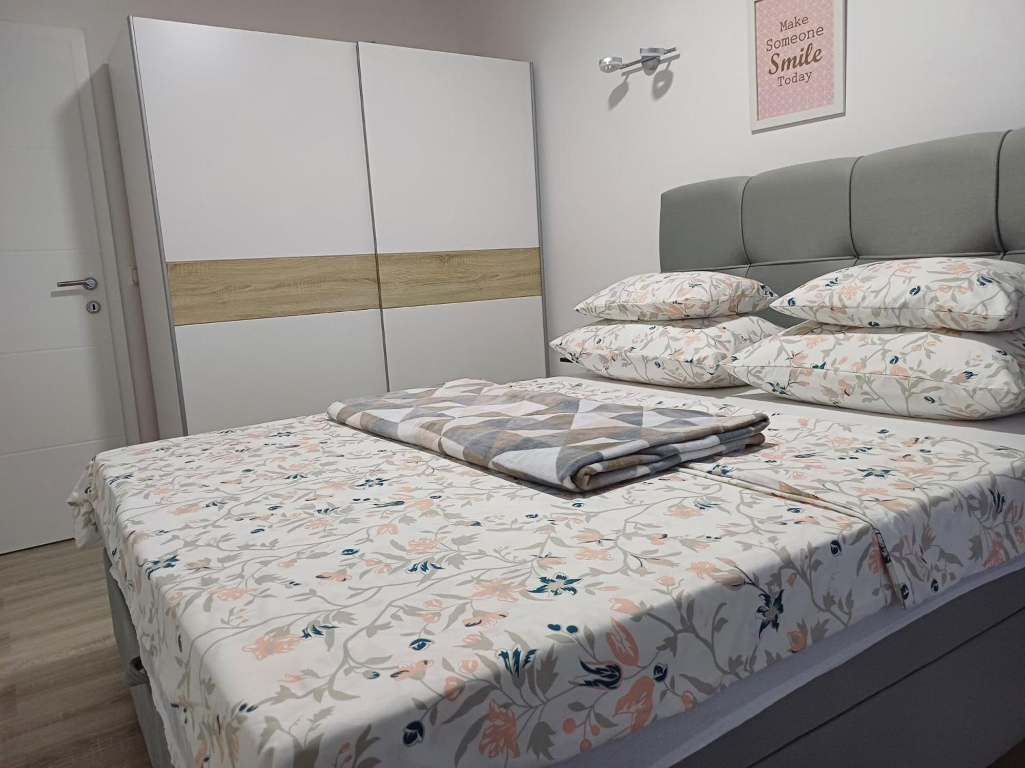 Apartmani Bulajic Đảo Krk Ngoại thất bức ảnh