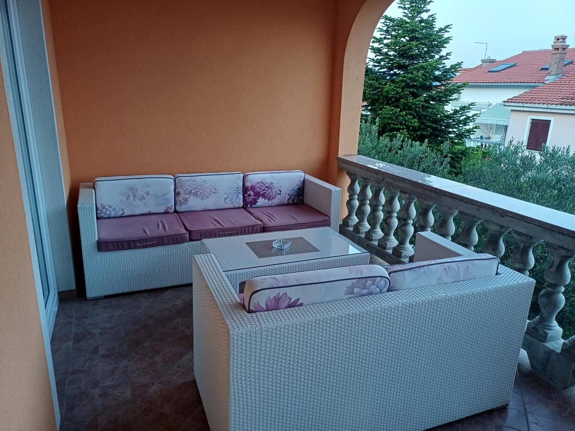 Apartmani Bulajic Đảo Krk Ngoại thất bức ảnh