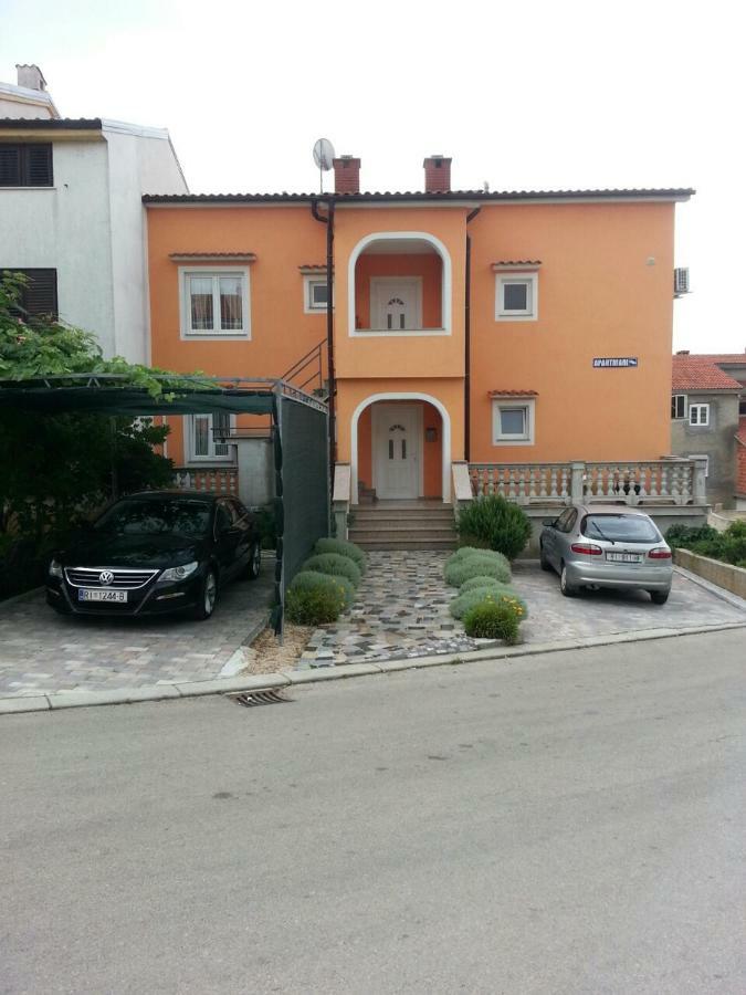 Apartmani Bulajic Đảo Krk Ngoại thất bức ảnh