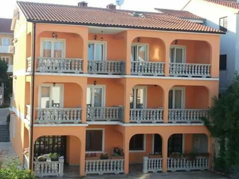 Apartmani Bulajic Đảo Krk Ngoại thất bức ảnh
